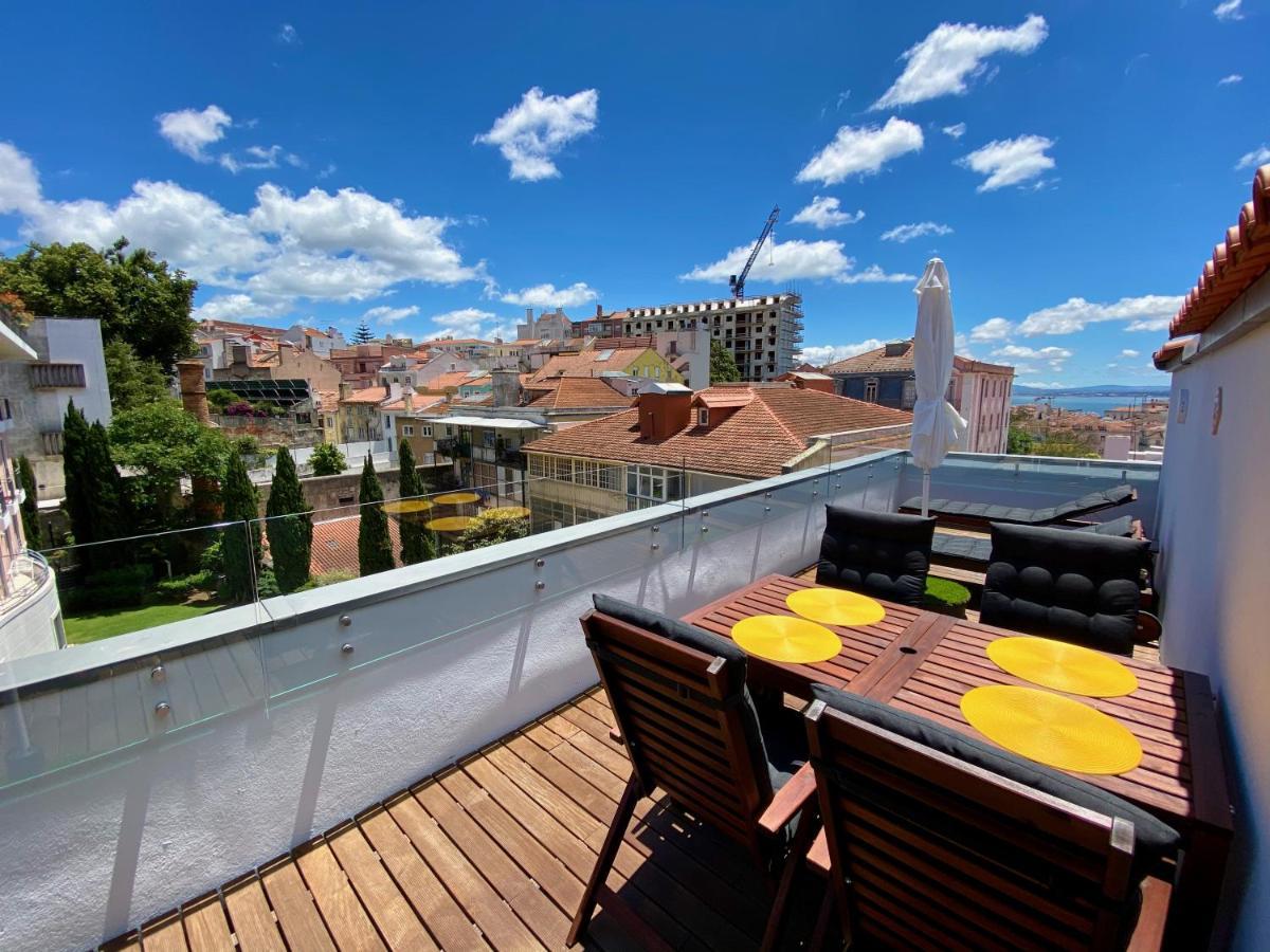 Unique By Myplaceforyou, In The Center Of With Views Over The And The Tagus River Lissabon