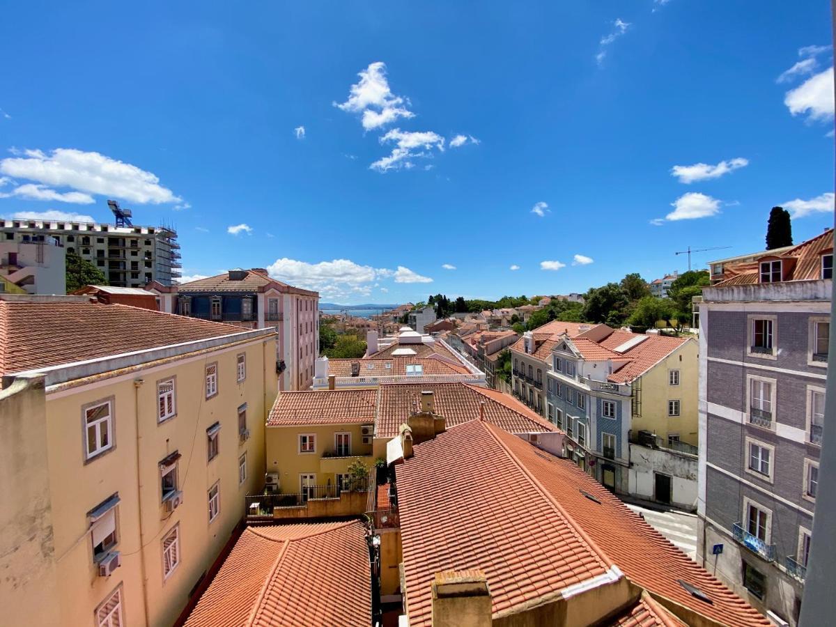 Apartment Unique By Myplaceforyou, In The Center Of With Views Over The And The Tagus River