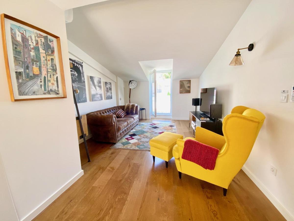 Unique By Myplaceforyou, In The Center Of With Views Over The And The Tagus River * Lissabon